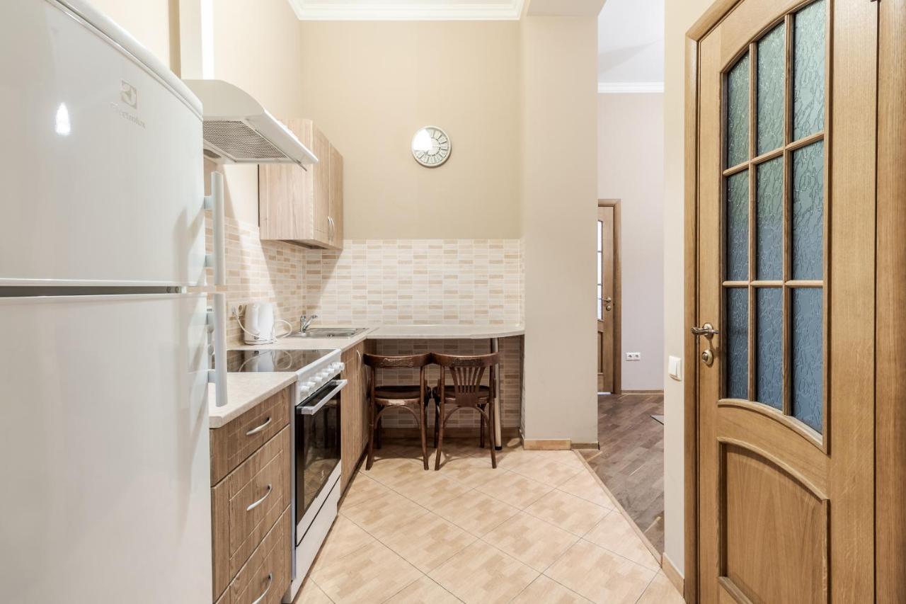 Apartment On Stavropihiiska Street 3 Lwów Zewnętrze zdjęcie