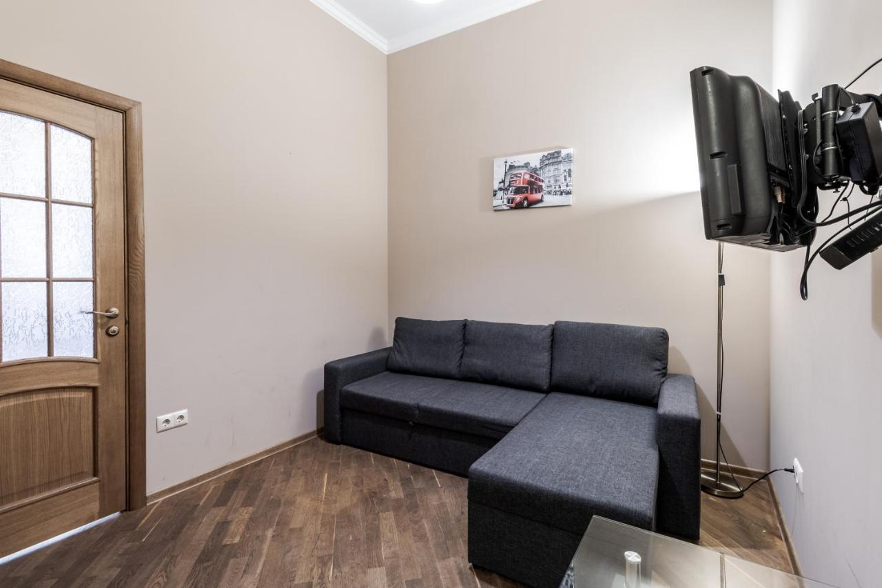 Apartment On Stavropihiiska Street 3 Lwów Zewnętrze zdjęcie