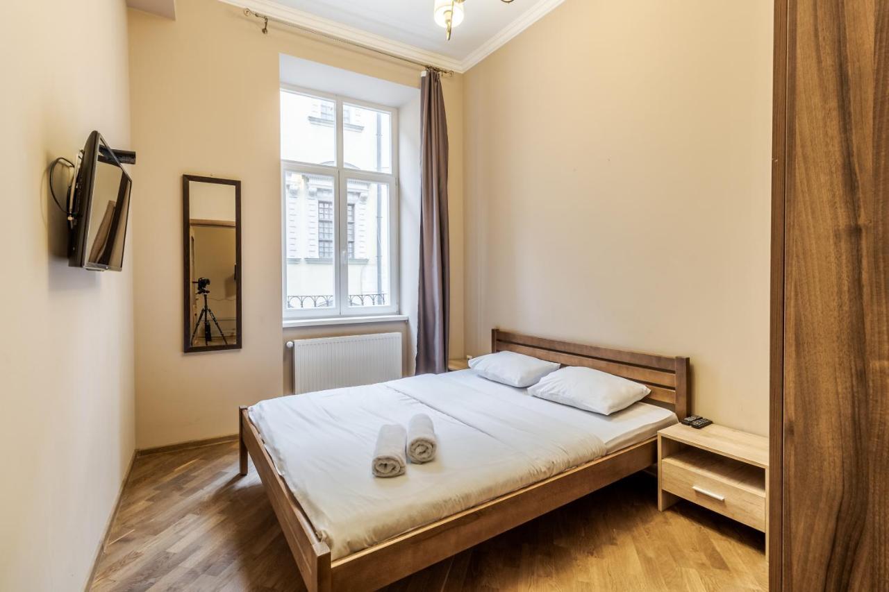Apartment On Stavropihiiska Street 3 Lwów Zewnętrze zdjęcie
