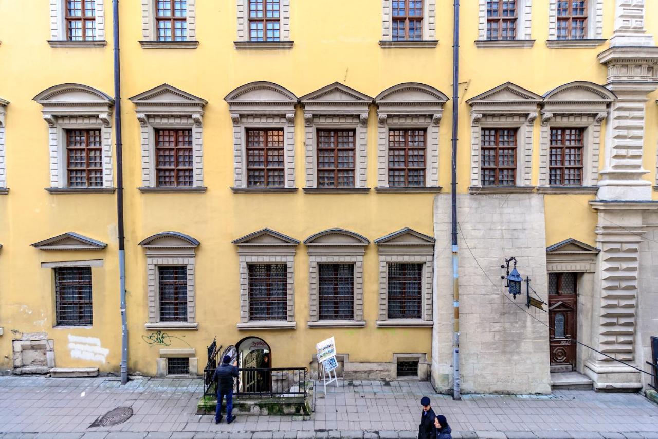 Apartment On Stavropihiiska Street 3 Lwów Zewnętrze zdjęcie