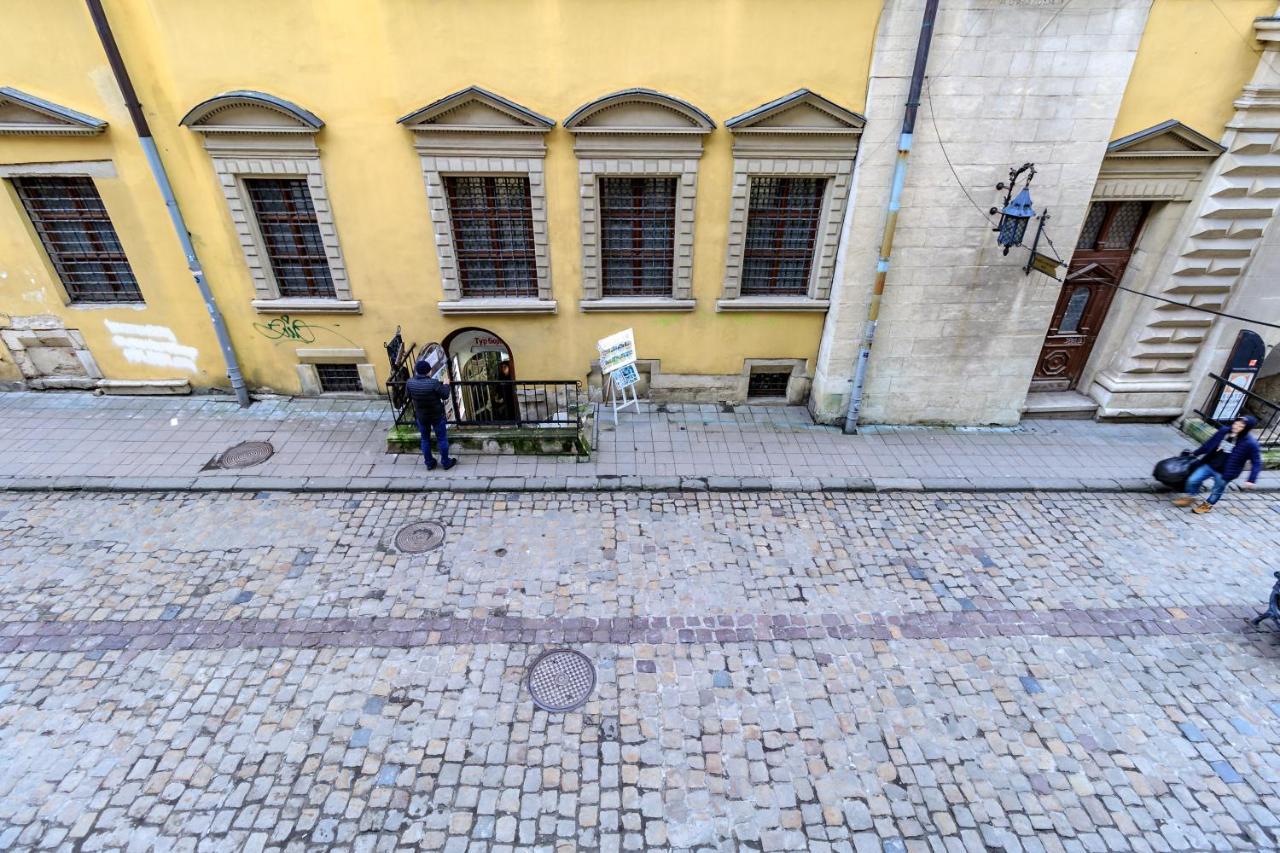 Apartment On Stavropihiiska Street 3 Lwów Zewnętrze zdjęcie